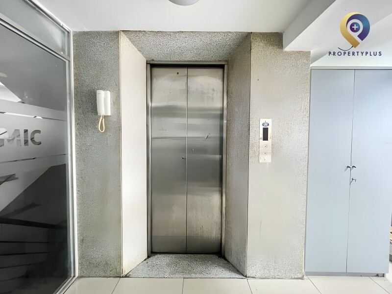 338 Ben Van Don Building